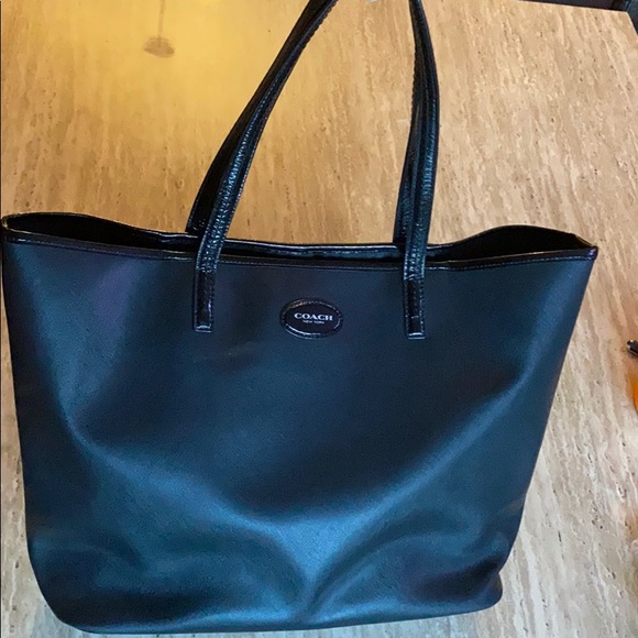 Coach Carryall Tote - Picture 1 of 4